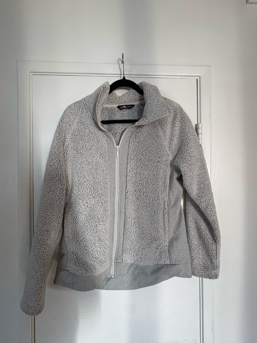 Women’s The North Face Light Gray Sherpa Full-Zip Jacket Size M
